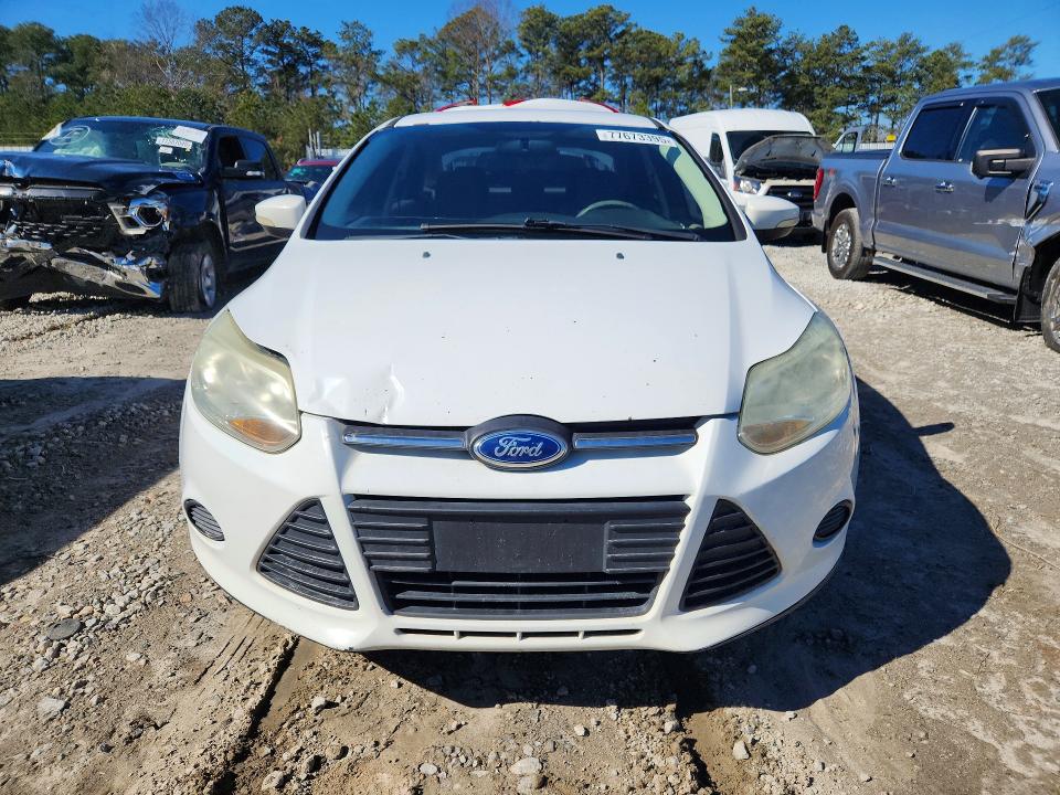 Photo 5 from auction – 2013 FORD FOCUS SE with VIN 1FADP3F22DL340400