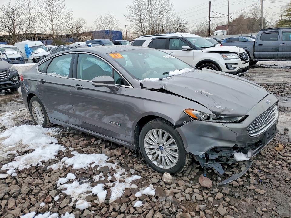 Photo 4 from auction – 2013 FORD FUSION SE with VIN 3FA6P0LU9DR205963
