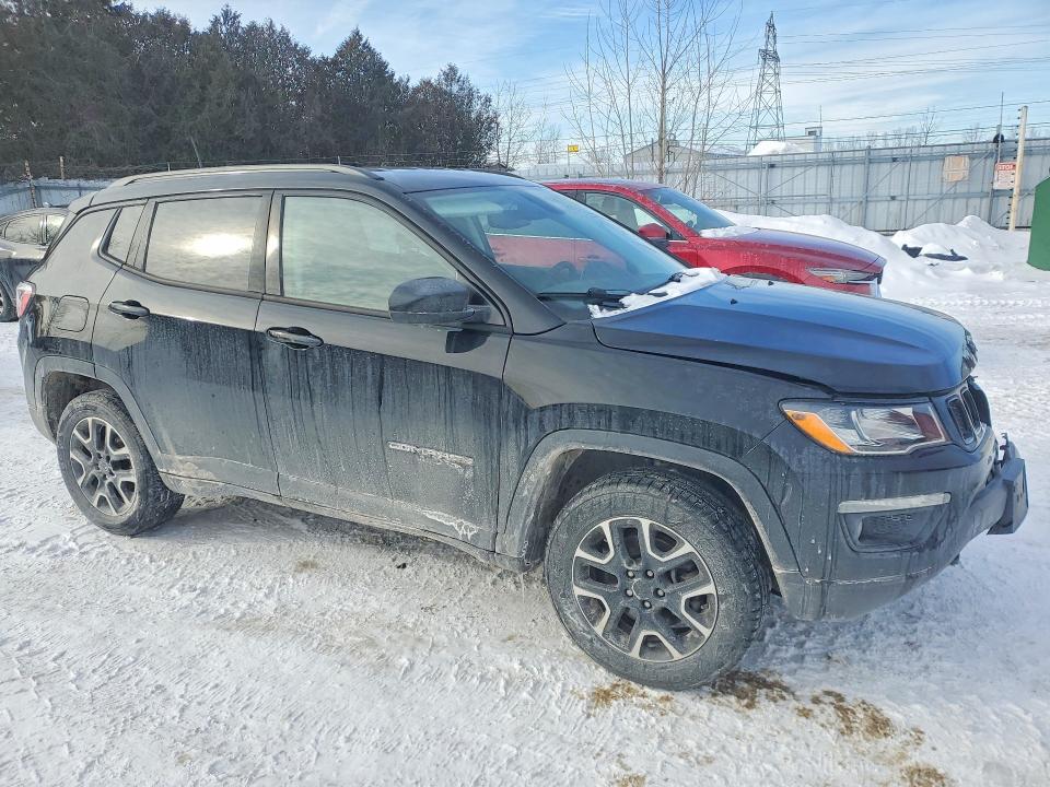 Photo 4 from auction – 2019 JEEP COMPASS with VIN 3C4NJDAB7KT811682