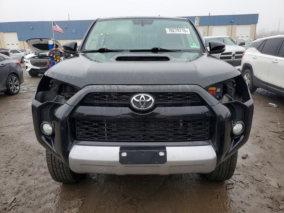 Zdjęcie 5 z aukcji – 2014 TOYOTA 4RUNNER z VIN JTEBU5JR1E5173118