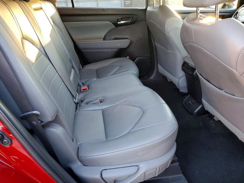 Photo 11 from auction – 2023 TOYOTA HIGHLANDER with VIN 5TDKDRAH7PS039620