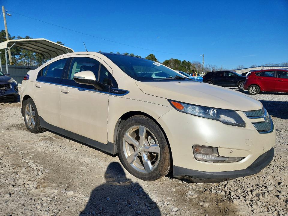 Photo 4 from auction – 2012 CHEVROLET VOLT with VIN 1G1RB6E47CU126359