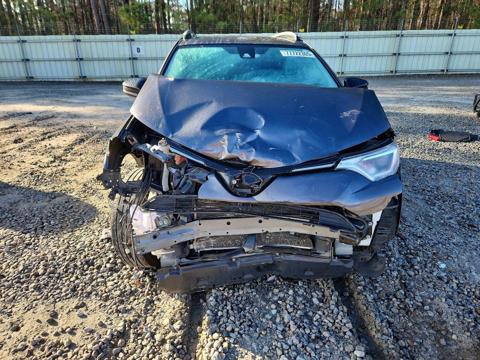 Photo 5 from auction – 2018 TOYOTA RAV4 LE with VIN JTMZFREV0JJ723566
