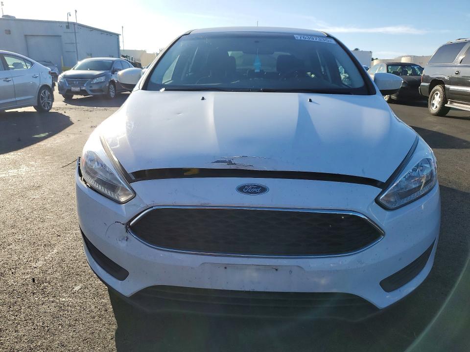 Photo 5 from auction – 2018 FORD FOCUS with VIN 1FADP3K29JL279001