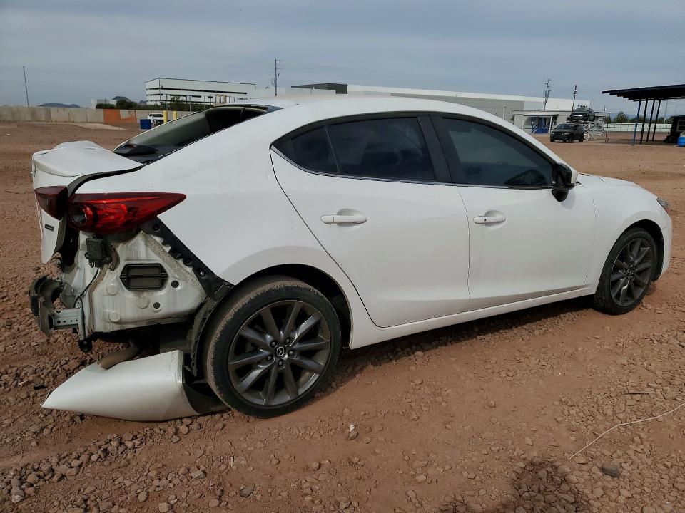 Фото 3 с аукциона – 2018 MAZDA 3 с VIN 3MZBN1V39JM271864