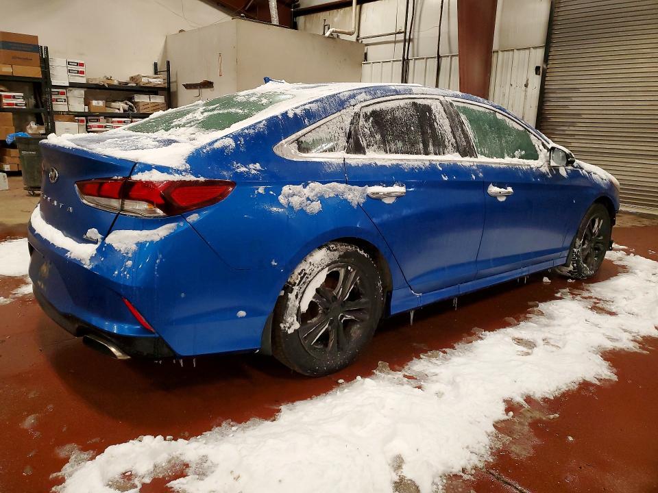 Photo 3 from auction – 2018 HYUNDAI SONATA with VIN 5NPE34AF2JH695772