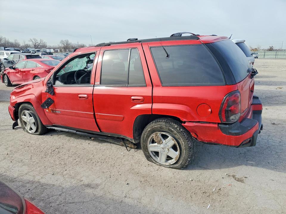 Photo 2 from auction – 2002 CHEVROLET TRAILBLAZE with VIN 1GNDT13S822210646