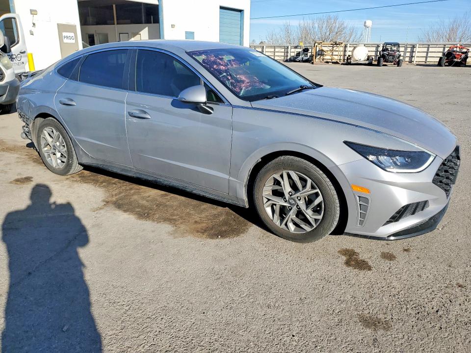 Photo 4 from auction – 2023 HYUNDAI SONATA with VIN KMHL64JA4PA280693