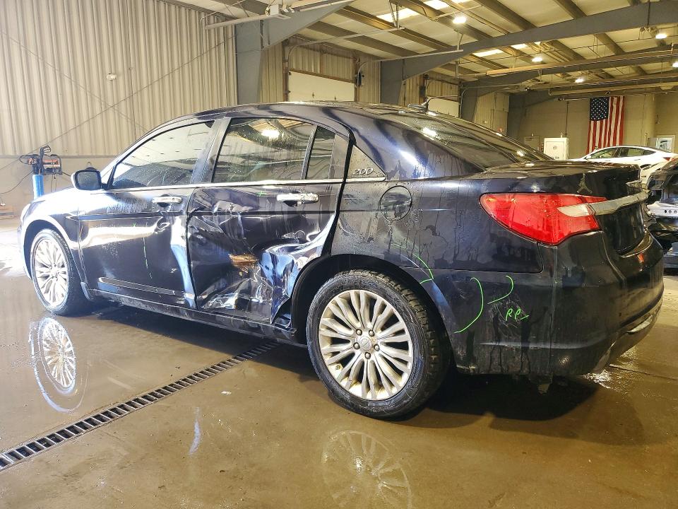 Photo 2 from auction – 2011 CHRYSLER 200 with VIN 1C3BC2FG8BN582231