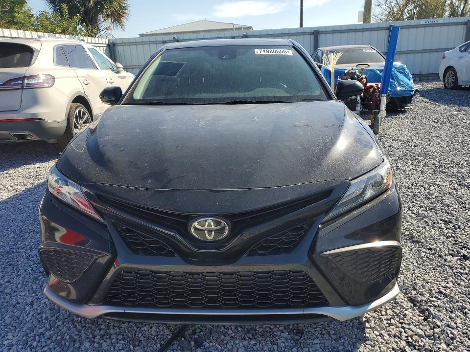 Photo 5 from auction – 2022 TOYOTA CAMRY with VIN 4T1K61AK7NU026653