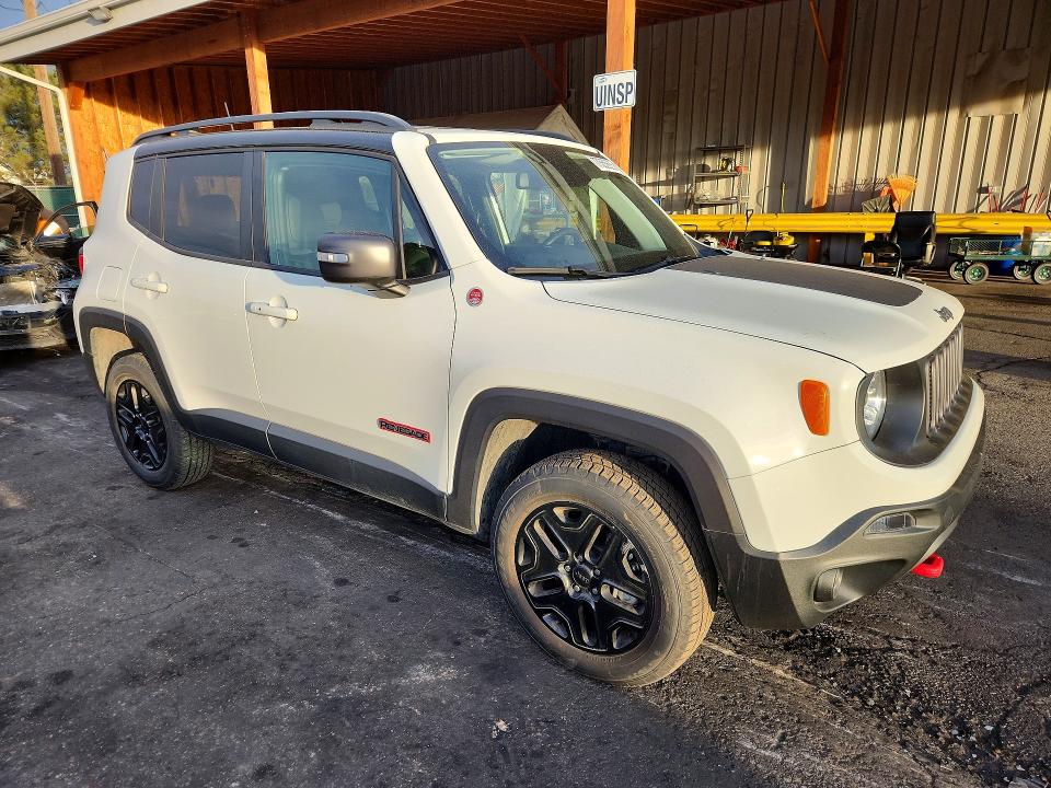 Photo 4 from auction – 2018 JEEP RENEGADE with VIN ZACCJBCB4JPH08654