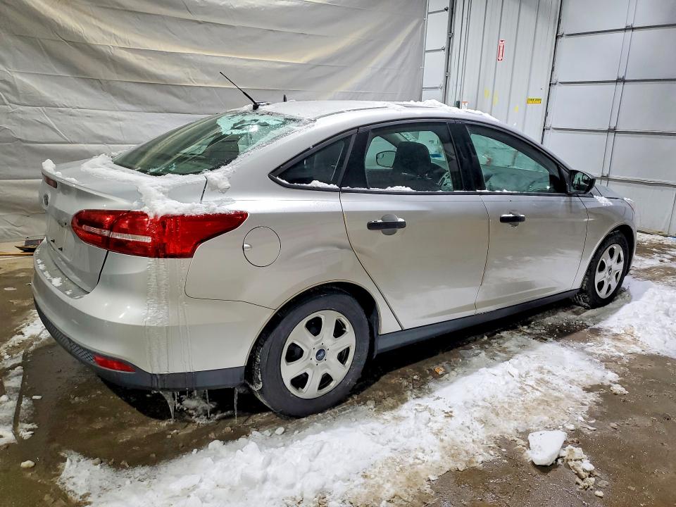 Photo 3 from auction – 2018 FORD FOCUS S with VIN 1FADP3E29JL298093