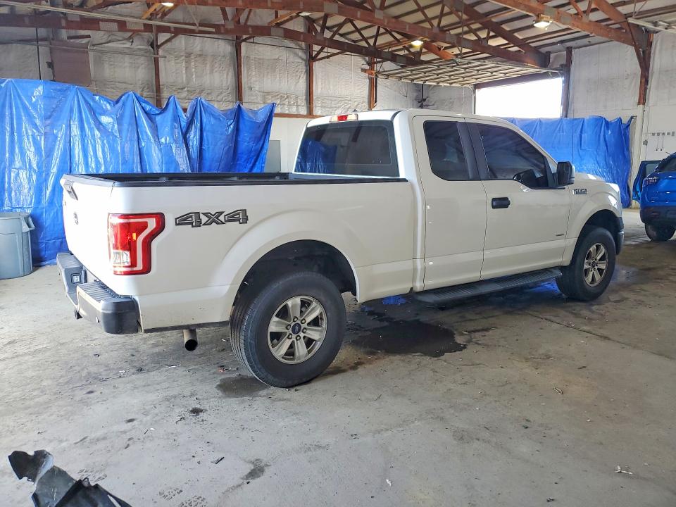 Photo 3 from auction – 2016 FORD F150 with VIN 1FTFX1EG7GFA56414
