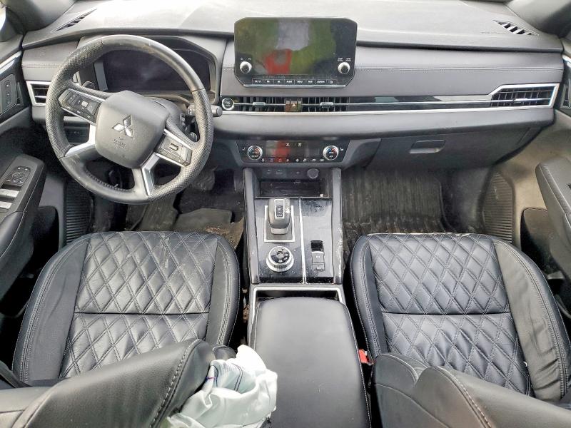Photo 8 from auction – 2023 MITSUBISHI OUTLANDER with VIN JA4J4VA83PZ014534
