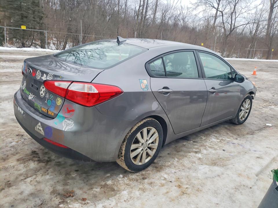 Photo 3 from auction – 2016 KIA FORTE LX with VIN KNAFX4A69G5609162