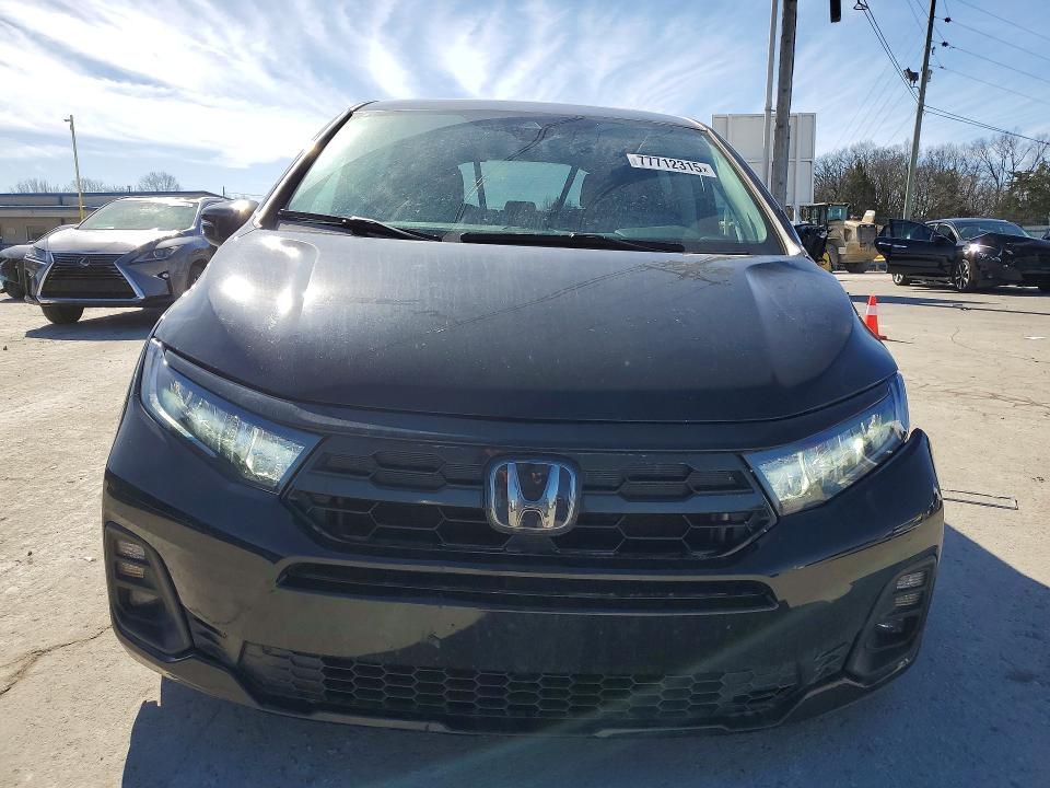 Photo 5 from auction – 2025 HONDA ODYSSEY with VIN 5FNRL6H83SB022557