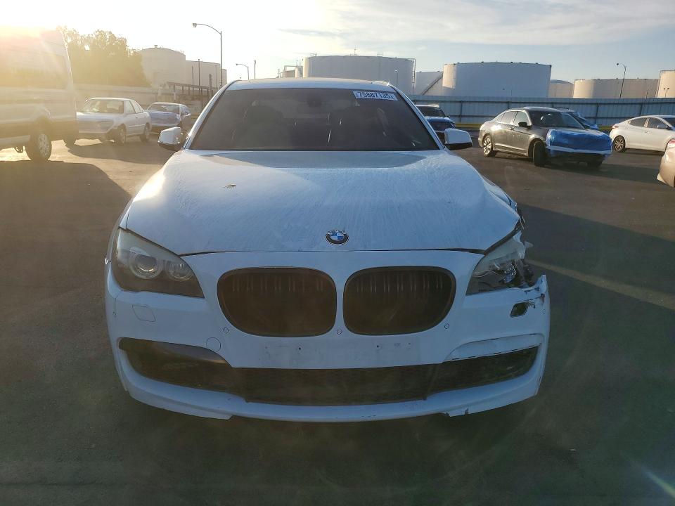 Photo 5 from auction – 2011 BMW 740 with VIN WBAKB4C55BC574545