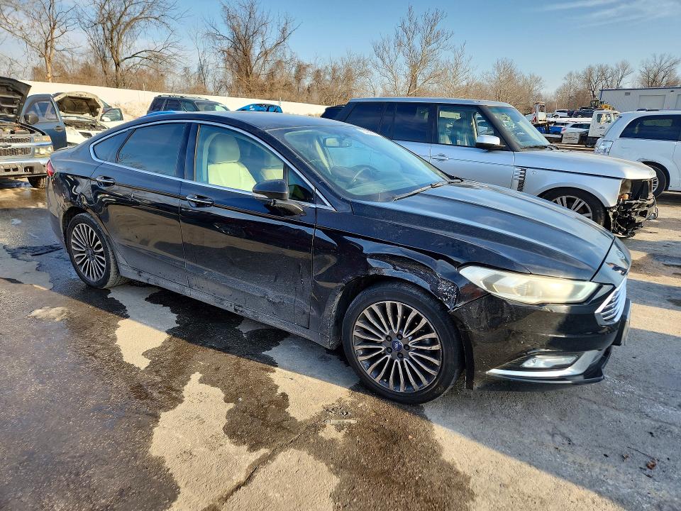 Photo 4 from auction – 2017 FORD FUSION with VIN 3FA6P0K97HR146933