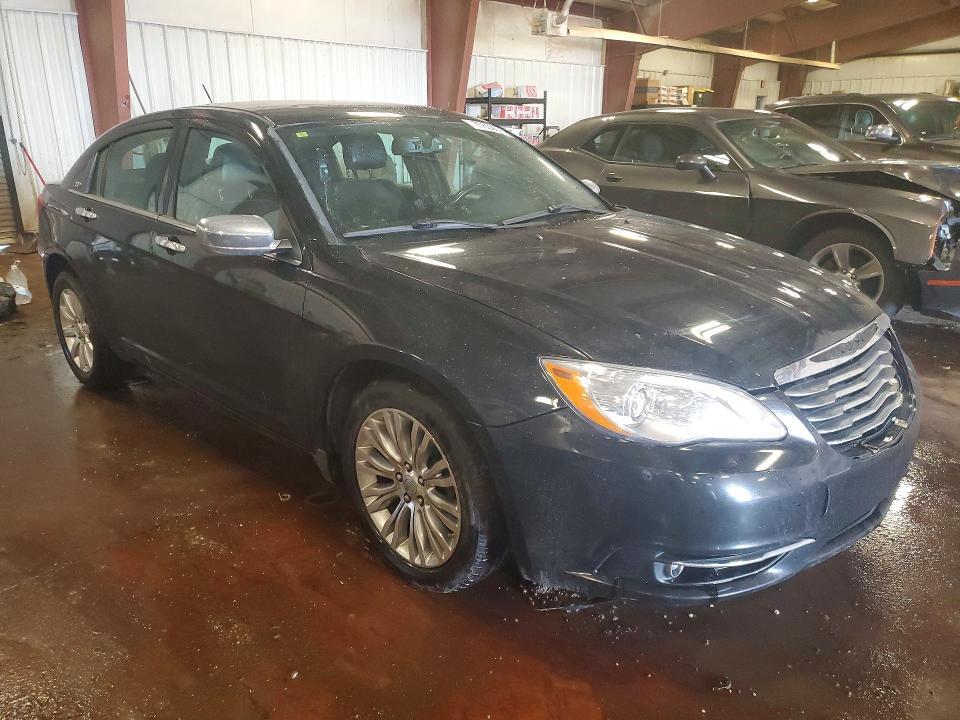 Photo 4 from auction – 2012 CHRYSLER 200 LIMITE with VIN 1C3CCBCB4CN306952