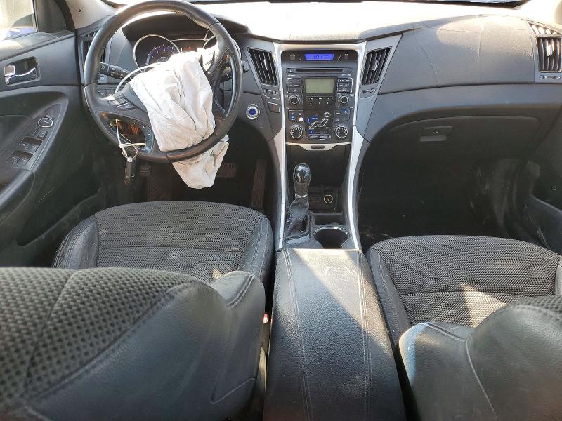 Photo 8 from auction – 2011 HYUNDAI SONATA SE with VIN 5NPEC4AB9BH316667