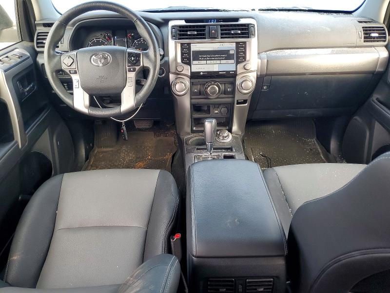 Photo 8 from auction – 2020 TOYOTA 4RUNNER SR with VIN JTEBU5JR0L5800503