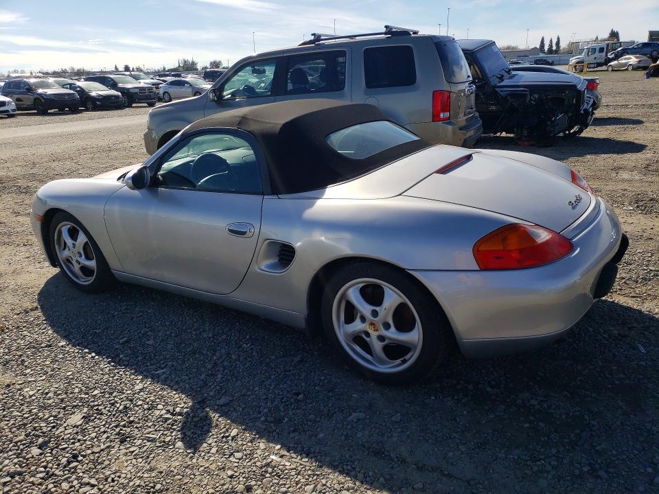 Photo 2 from auction – 1999 PORSCHE BOXSTER with VIN WP0CA2985XU623776