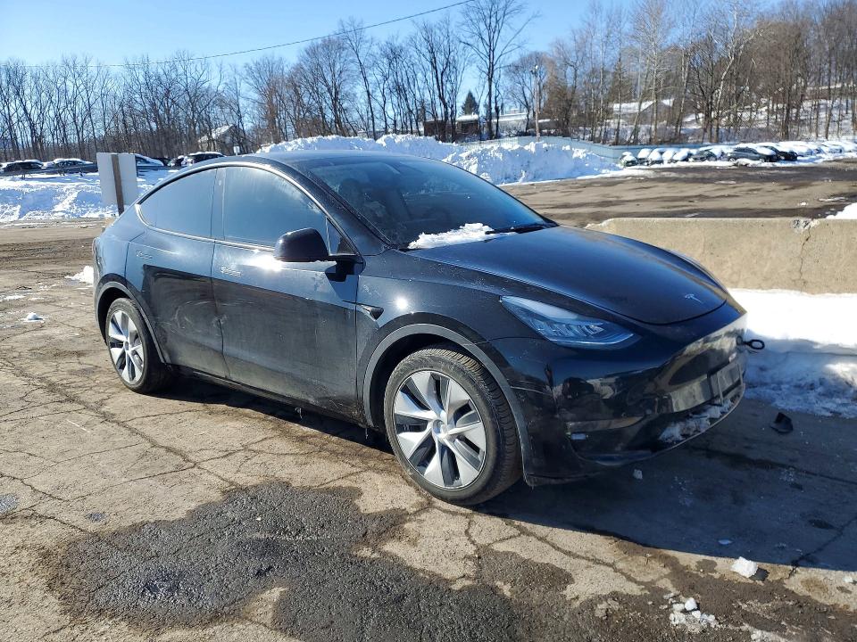 Фото 4 с аукциона – 2022 TESLA MODEL Y с VIN 7SAYGAEE8NF506146