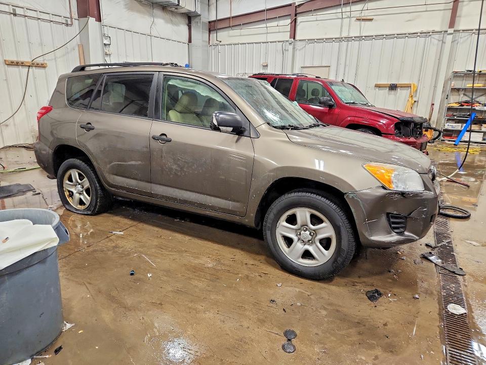 Photo 4 from auction – 2010 TOYOTA RAV4 with VIN JTMBF4DV0AD039766