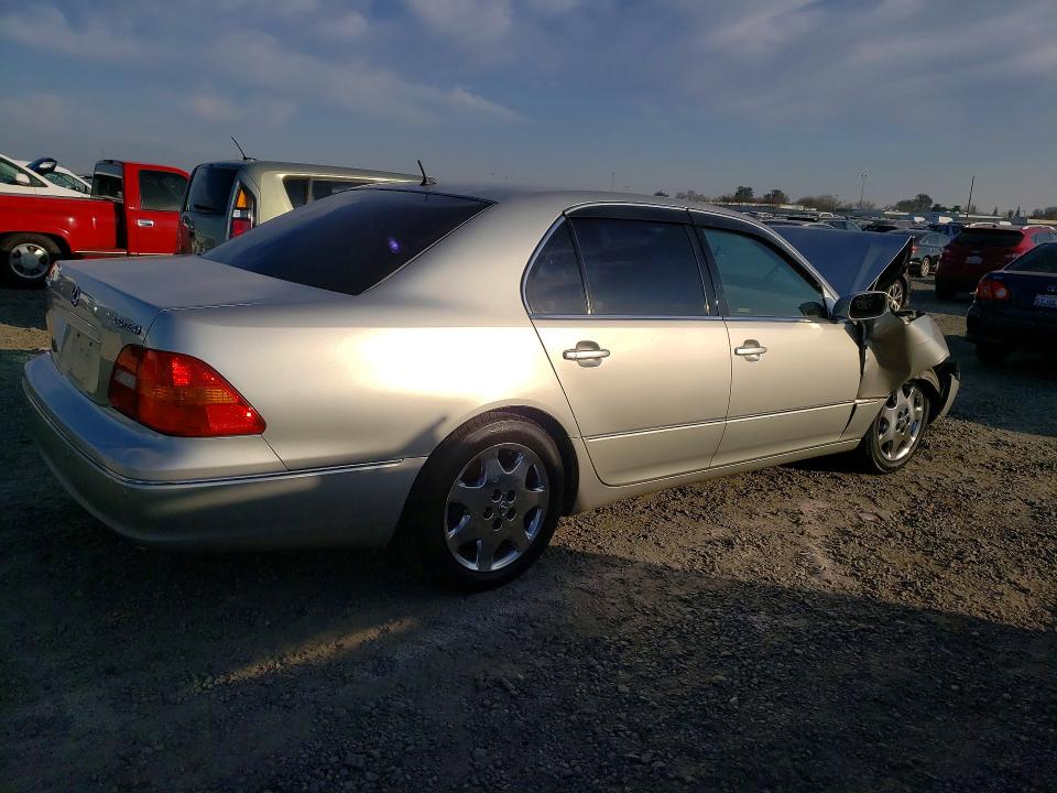 Photo 3 from auction – 2003 LEXUS LS with VIN JTHBN30FX30123176
