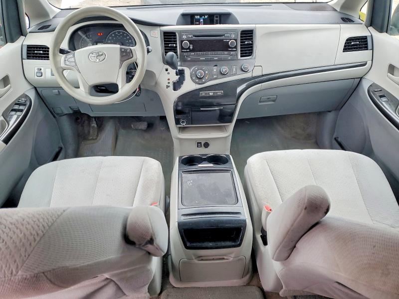 Photo 8 from auction – 2012 TOYOTA SIENNA LE with VIN 5TDJK3DCXCS036137