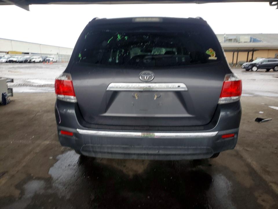 Photo 6 from auction – 2013 TOYOTA HIGHLANDER with VIN 5TDZK3EH1DS100922