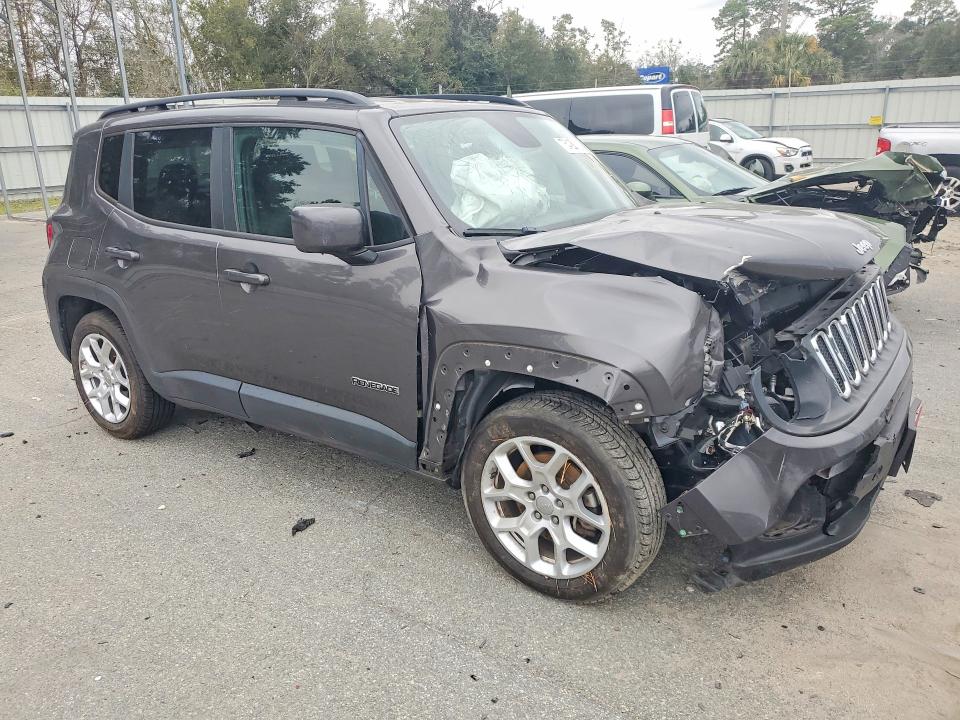 Photo 4 from auction – 2018 JEEP RENEGADE L with VIN ZACCJABB5JPJ40701