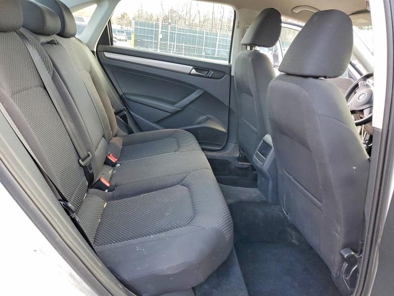 Photo 10 from auction – 2013 VOLKSWAGEN PASSAT with VIN 1VWAP7A34DC073293