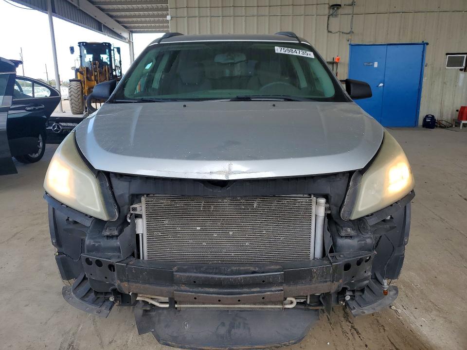 Photo 5 from auction – 2016 CHEVROLET TRAVERSE L with VIN 1GNKRFED5GJ267014