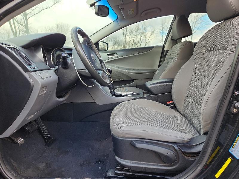 Photo 7 from auction – 2011 HYUNDAI SONATA with VIN 5NPEB4AC3BH095837