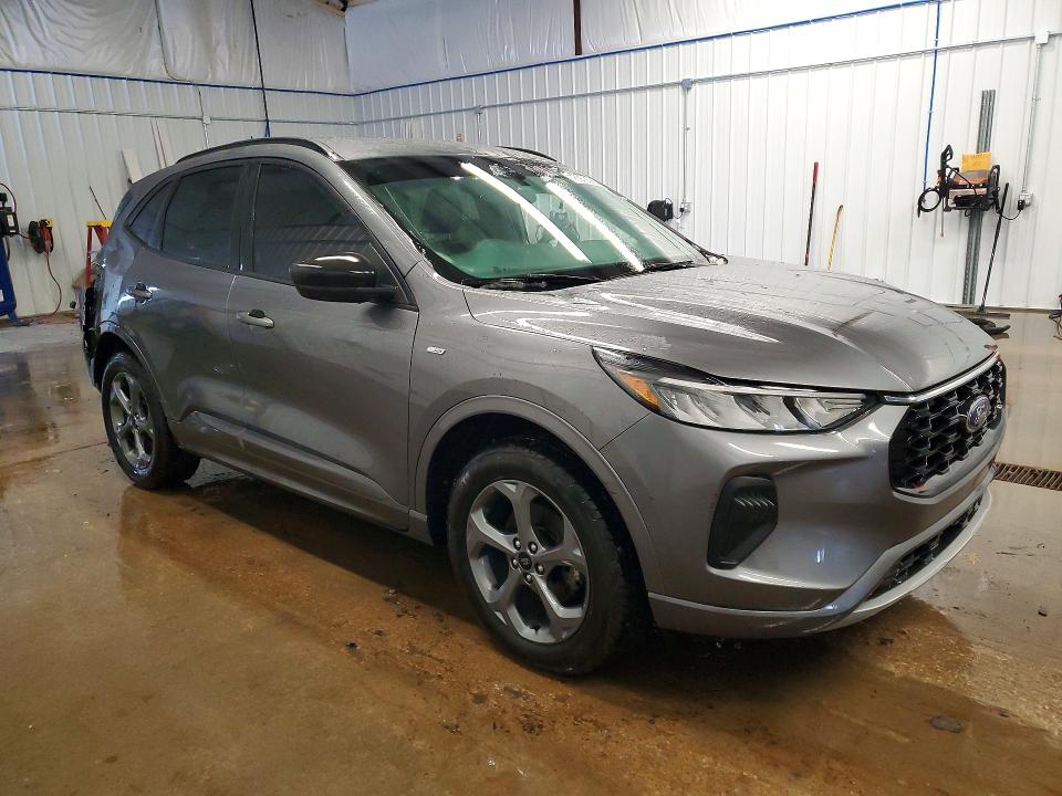 Photo 4 from auction – 2024 FORD ESCAPE with VIN 1FMCU9MN5RUA10441