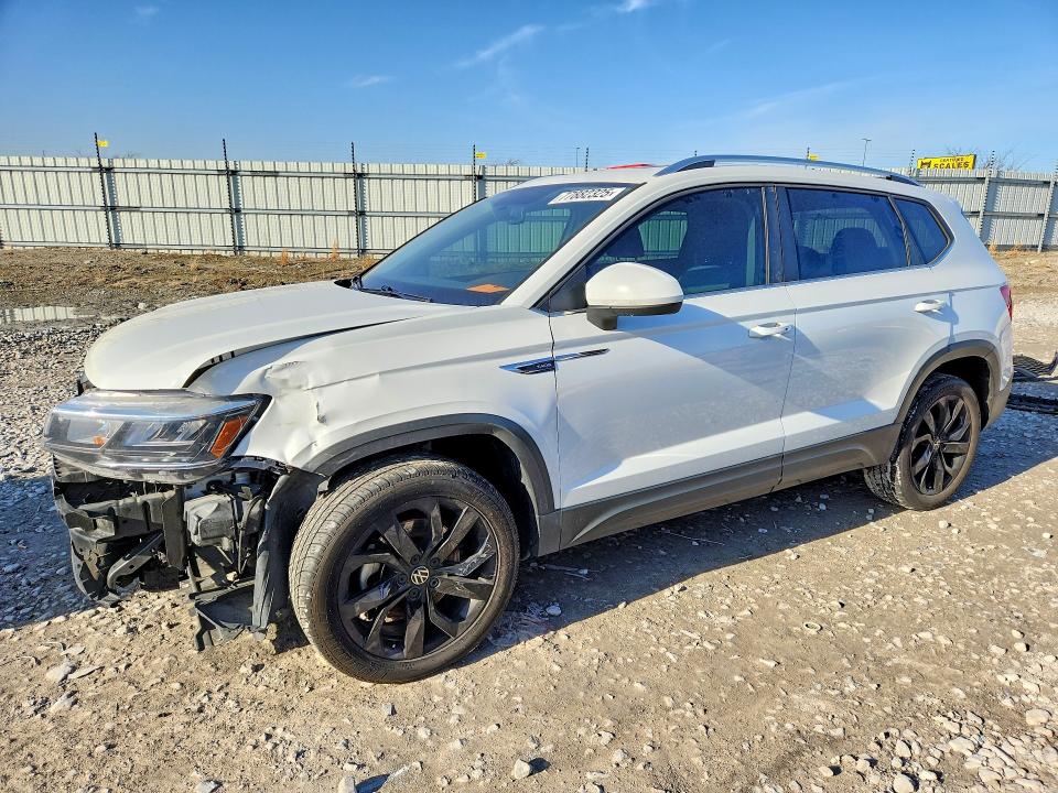 2022 VOLKSWAGEN TAOS