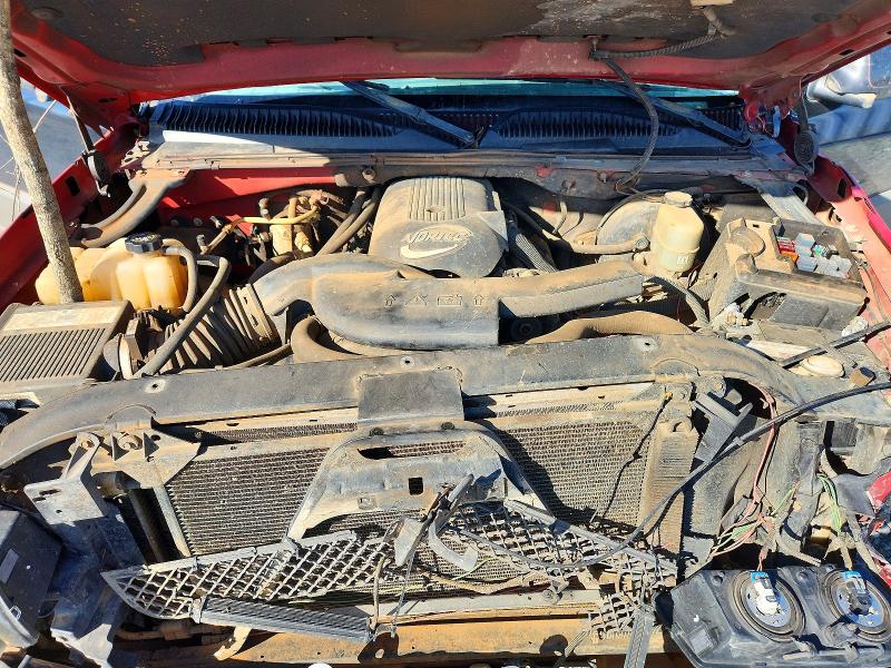 Photo 11 from auction – 2002 CHEVROLET AVALANCHE with VIN 3GNEC13T12G290196