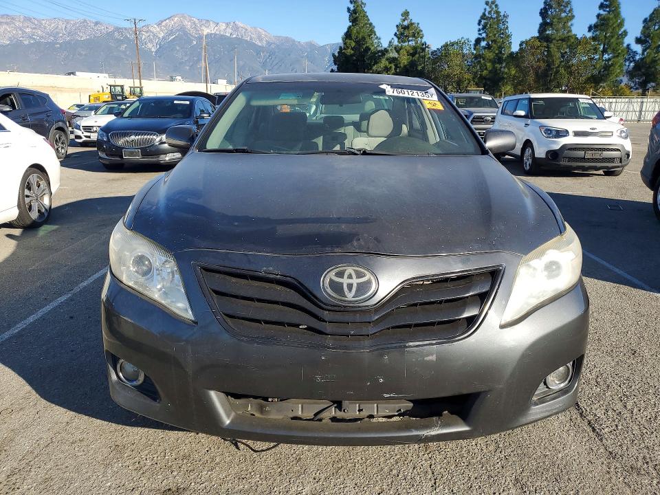 Zdjęcie 5 z aukcji – 2011 TOYOTA CAMRY z VIN 4T4BF3EK6BR203457