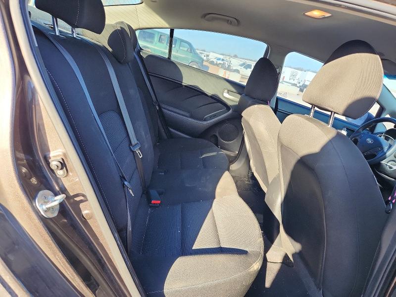 Photo 10 from auction – 2017 KIA FORTE with VIN 3KPFK4A79HE154104