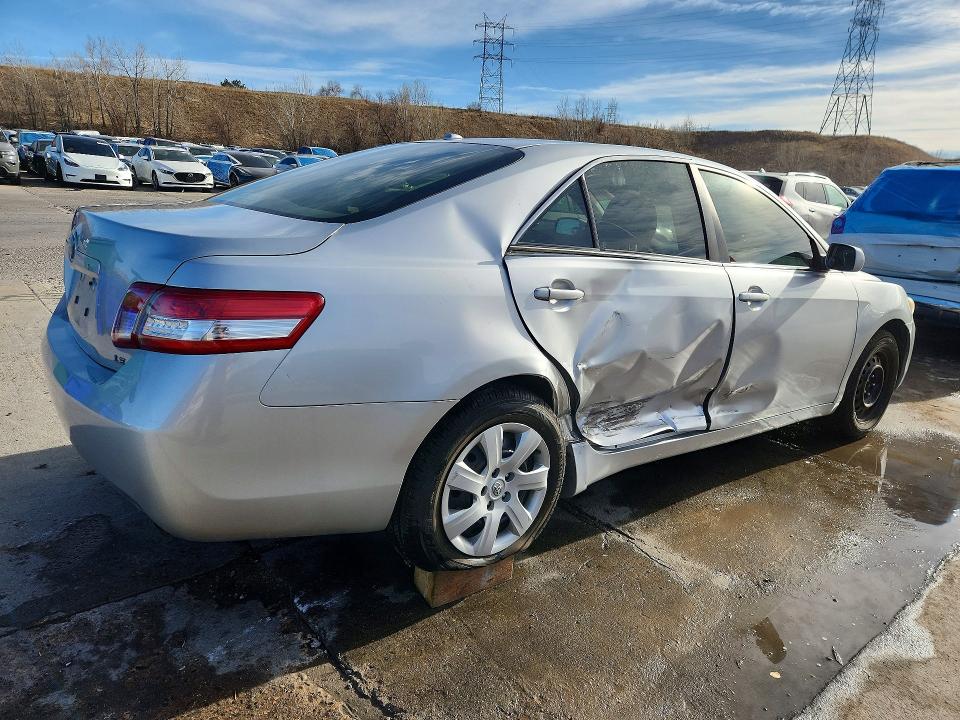 Photo 3 from auction – 2011 TOYOTA CAMRY with VIN 4T1BF3EK6BU186881