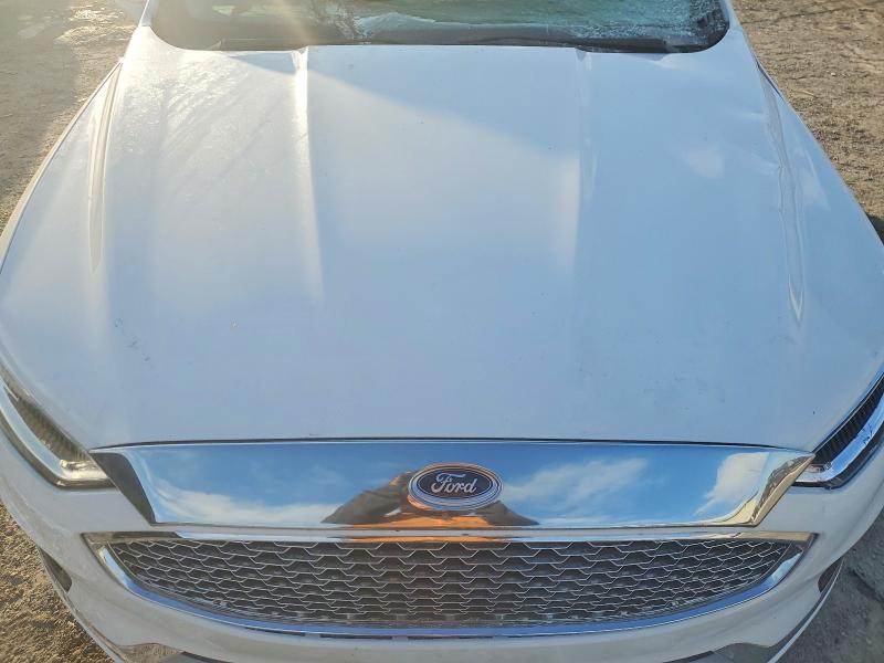 Photo 11 from auction – 2020 FORD FUSION with VIN 3FA6P0RU9LR132700