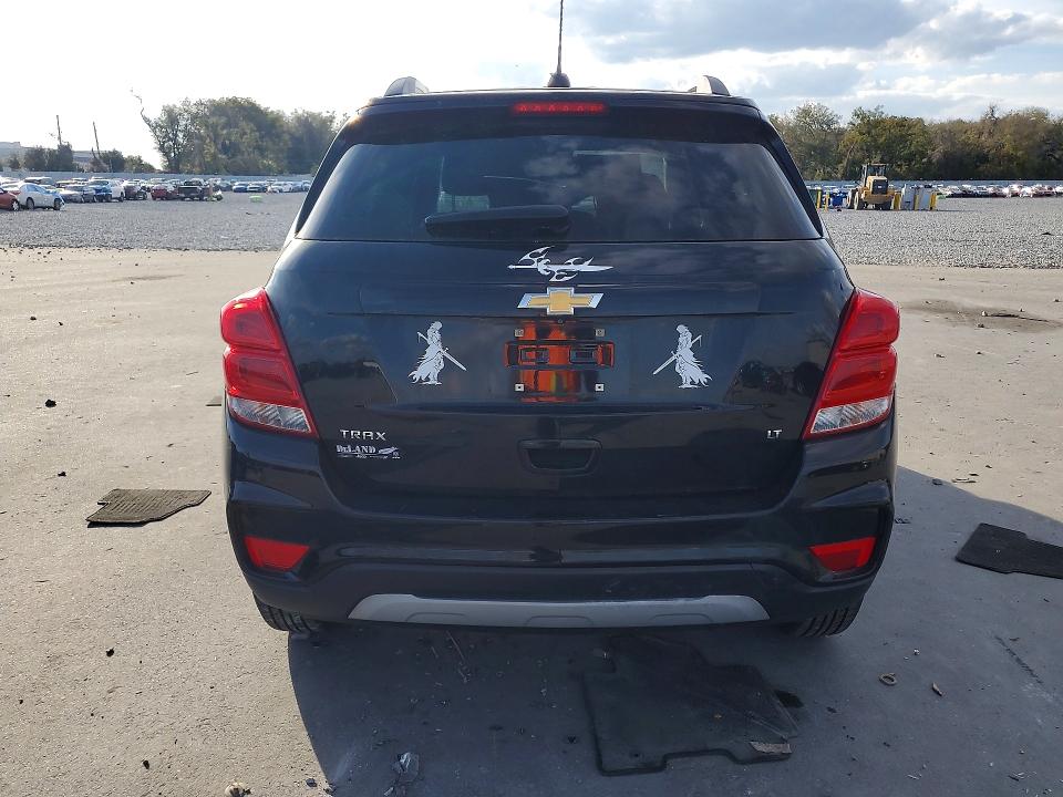 Photo 6 from auction – 2018 CHEVROLET TRAX with VIN 3GNCJLSBXJL272318