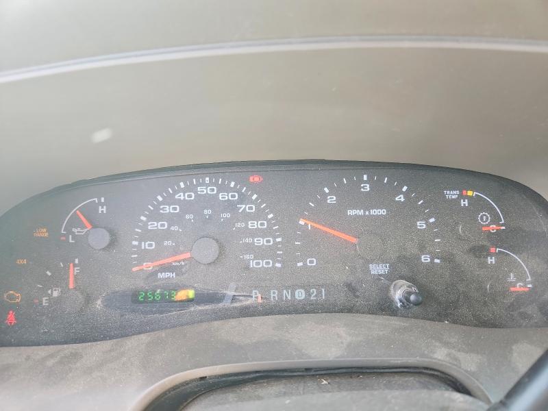 Photo 9 from auction – 2004 FORD EXCURSION with VIN 1FMNU43S54EA72718