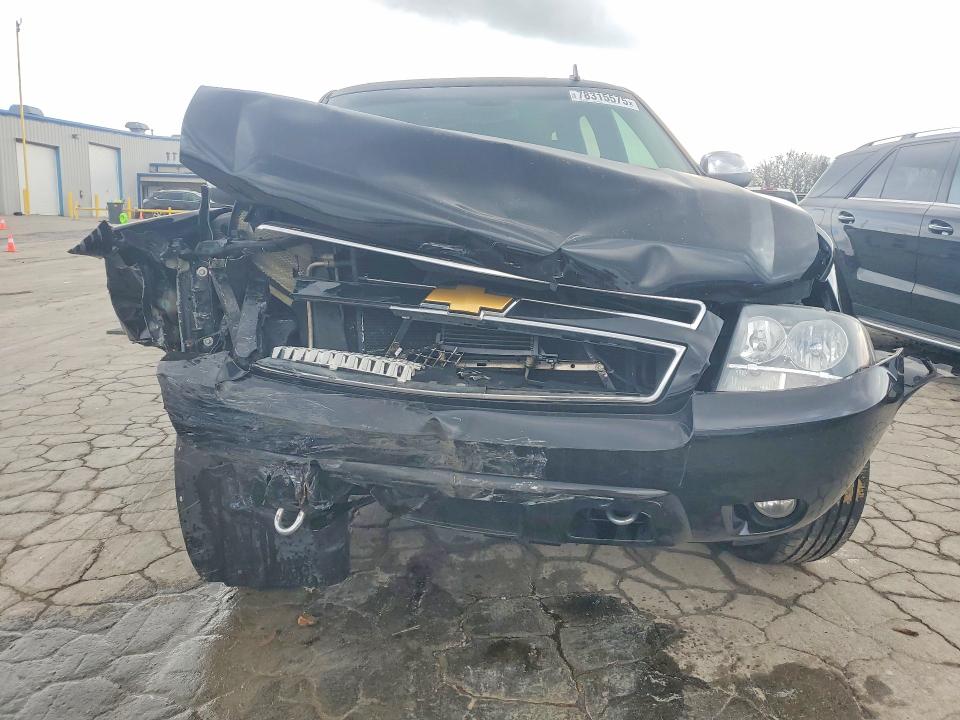 Photo 5 from auction – 2013 CHEVROLET TAHOE with VIN 1GNSKCE02DR239832