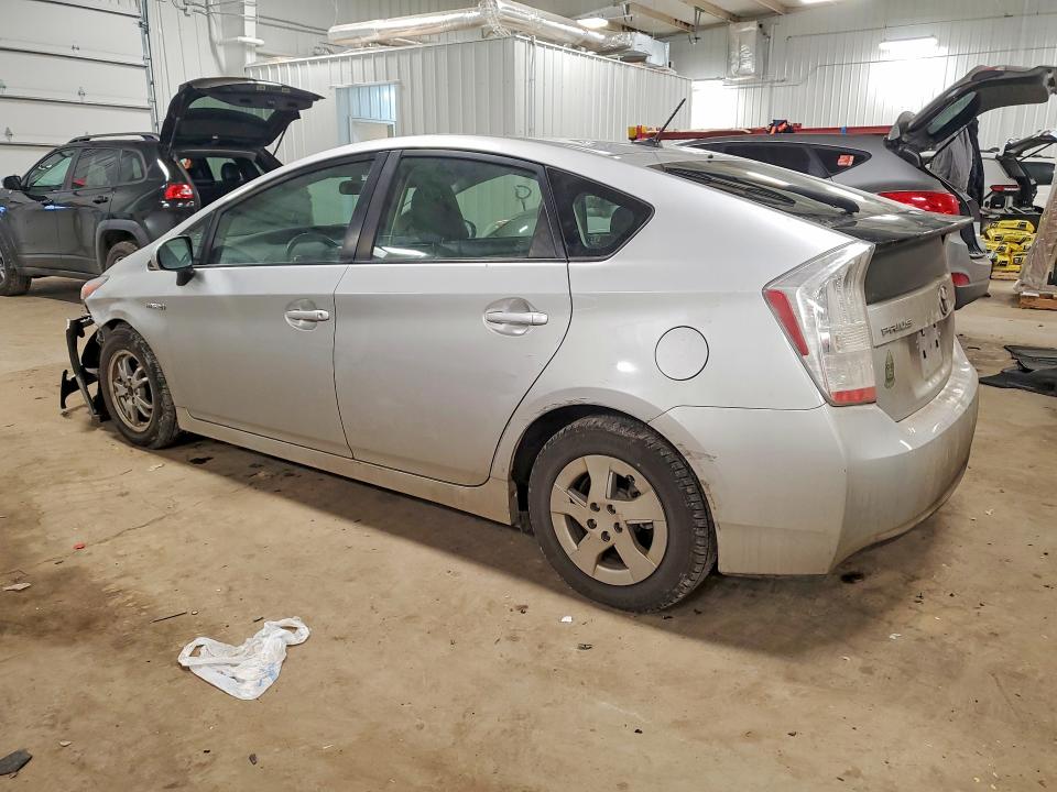 Photo 2 from auction – 2011 TOYOTA PRIUS with VIN JTDKN3DU9B1397133