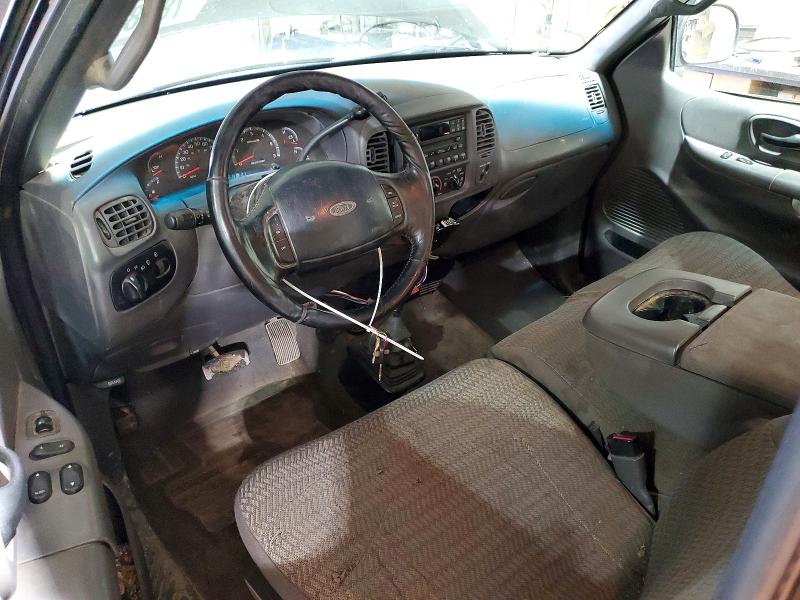 Photo 8 from auction – 2001 FORD F150 with VIN 1FTRX18L71NA11895