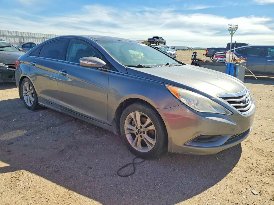 Photo 4 from auction – 2013 HYUNDAI SONATA with VIN 5NPEC4AC0DH555942