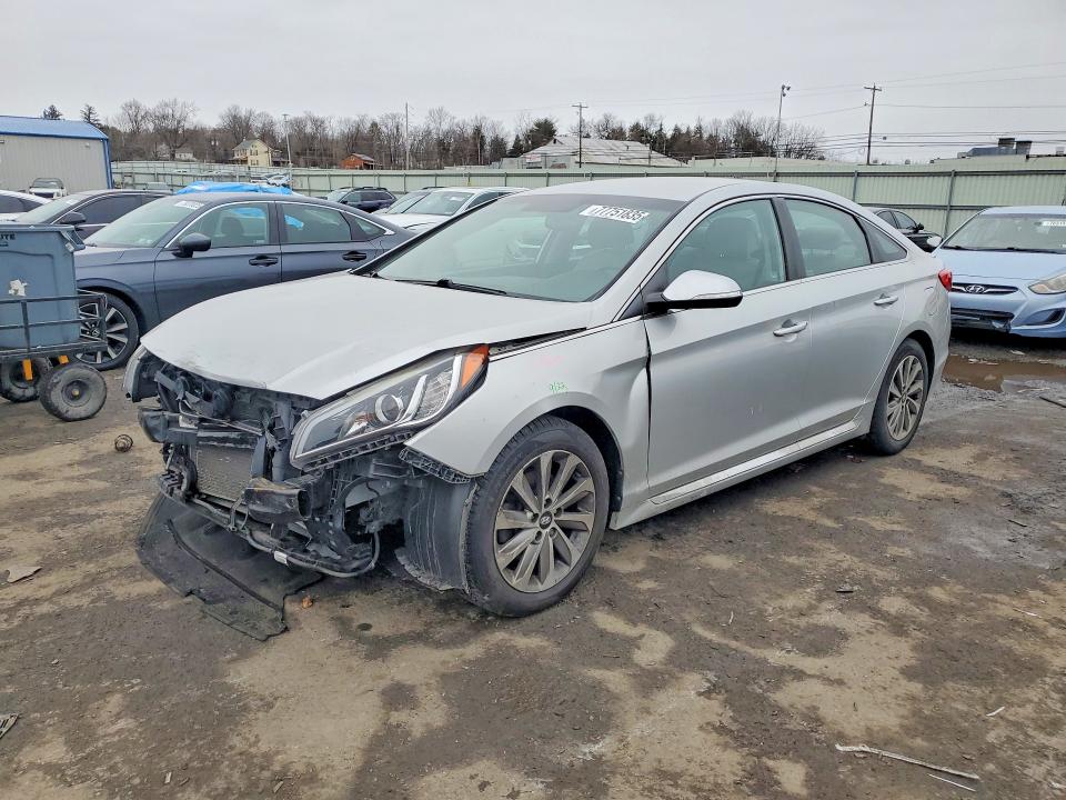 HYUNDAI SONATA SPO 2015 with VIN 5NPE34AF6FH100560 - Photo from auction