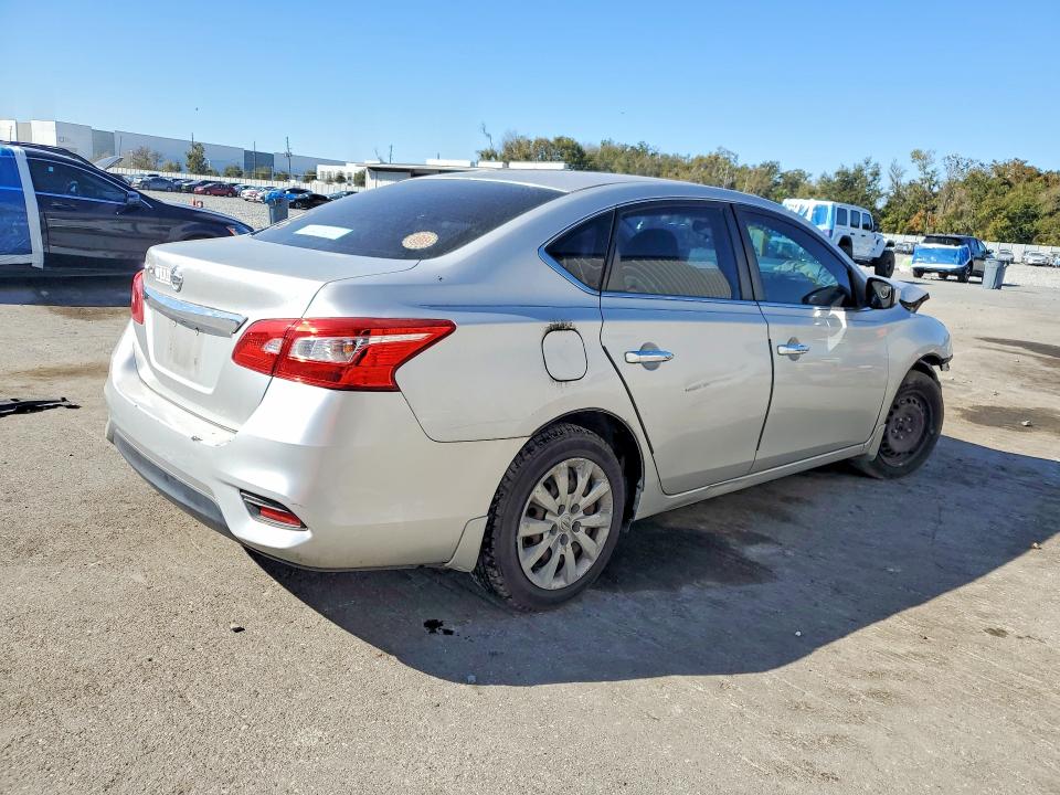 Photo 3 from auction – 2018 NISSAN SENTRA S with VIN 3N1AB7AP1JY214301